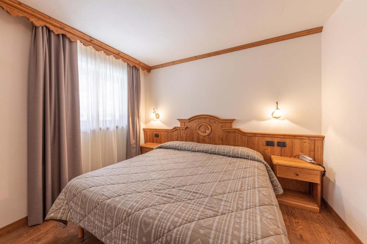 Residence Adler San Martino Di Castrozza Exteriör bild