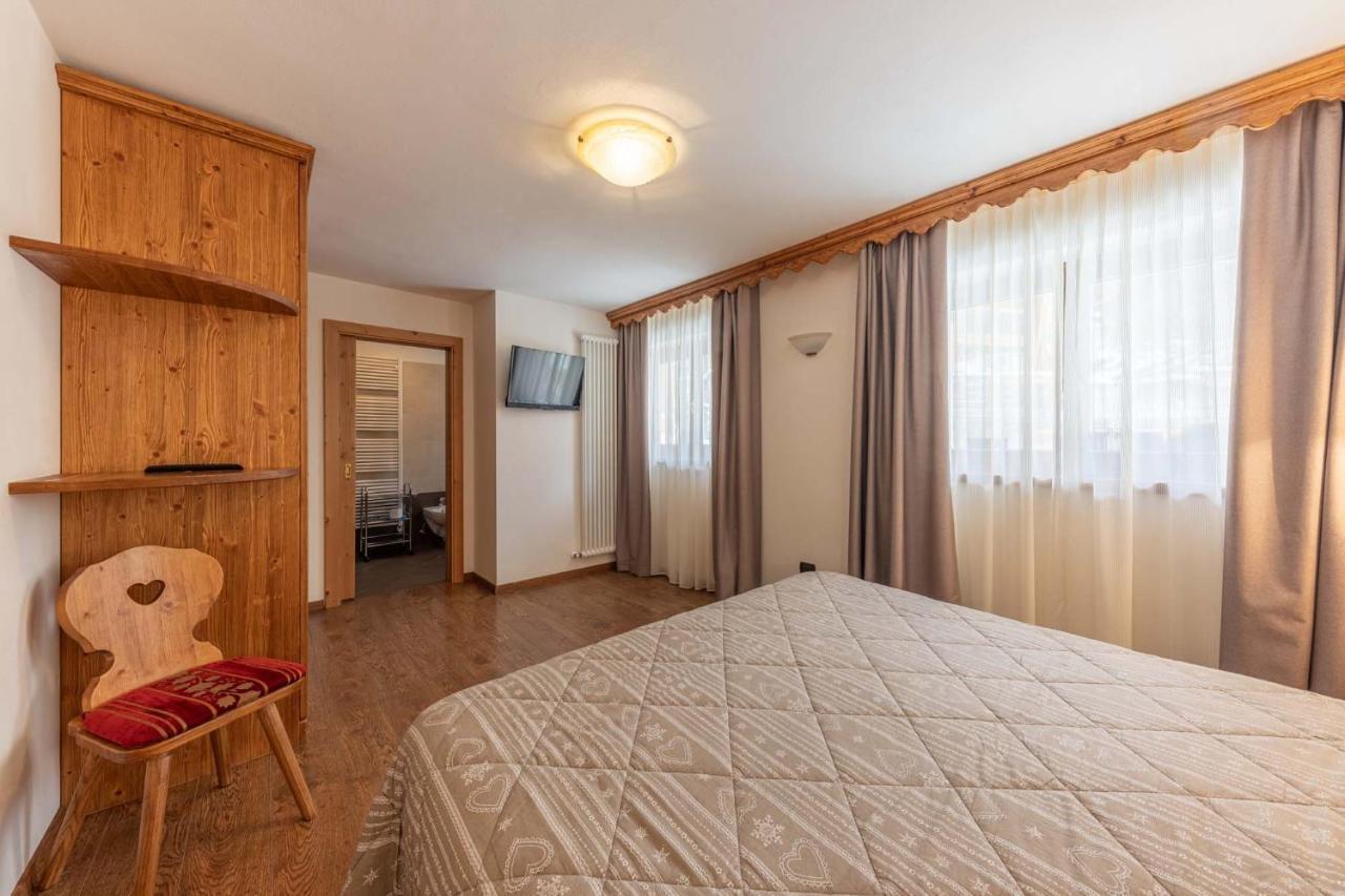 Residence Adler San Martino Di Castrozza Exteriör bild