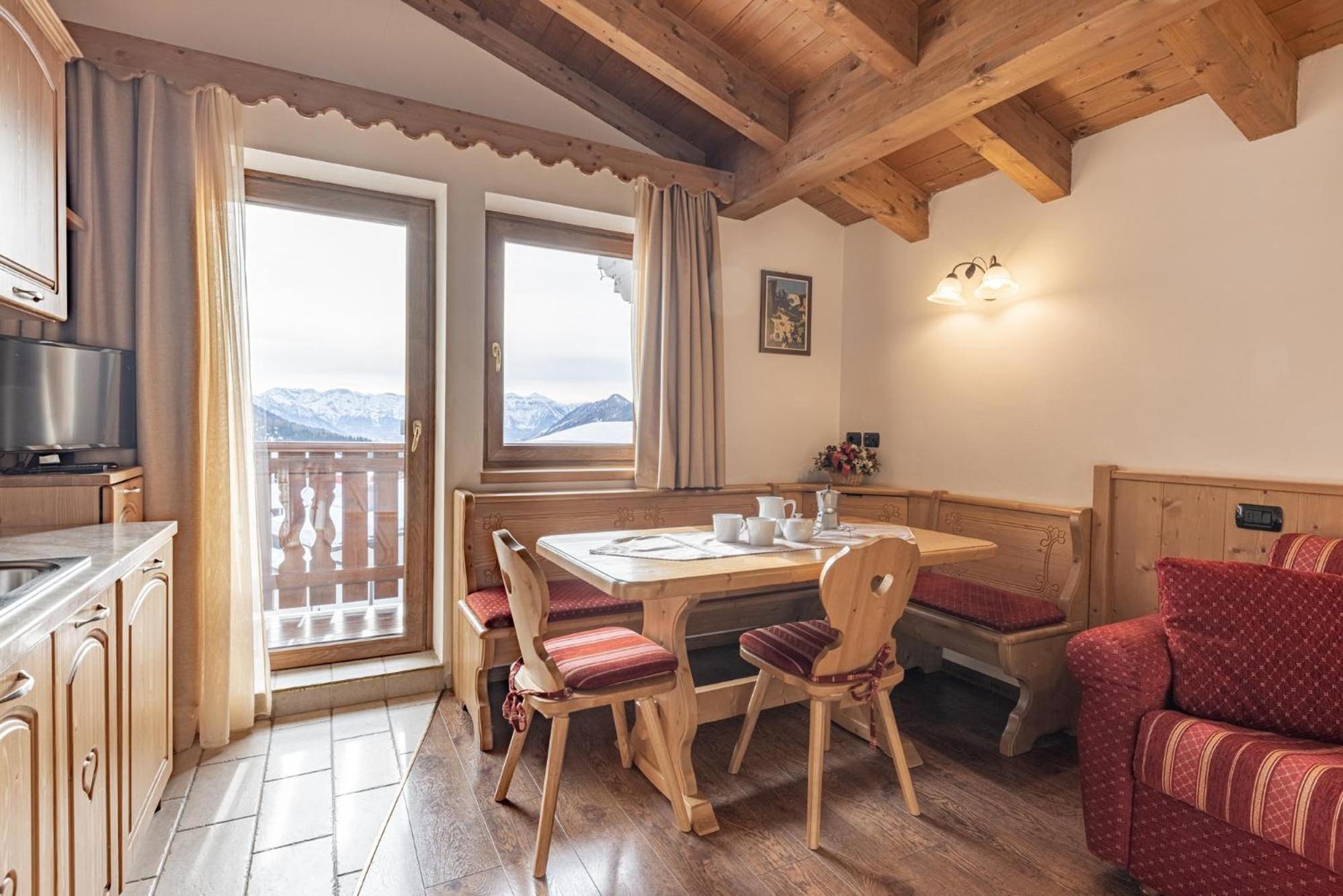 Residence Adler San Martino Di Castrozza Exteriör bild