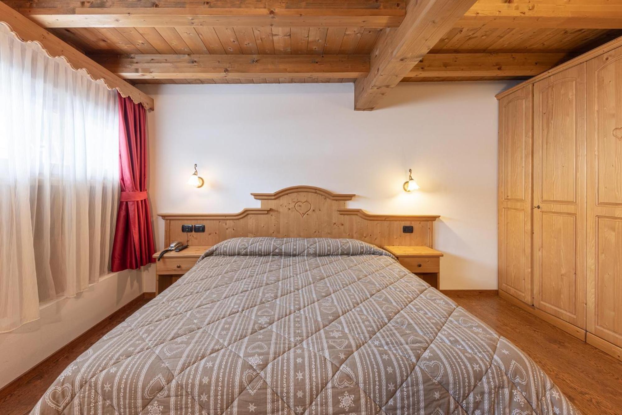 Residence Adler San Martino Di Castrozza Exteriör bild