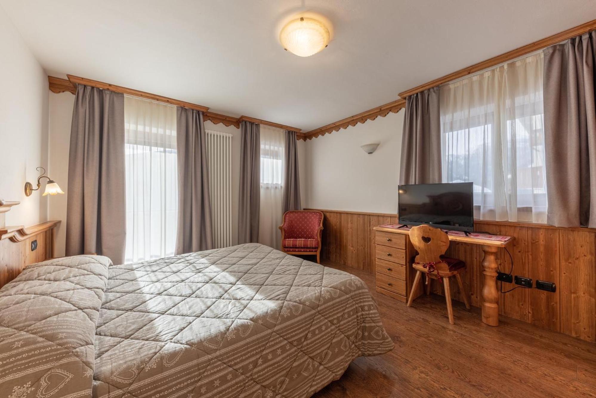 Residence Adler San Martino Di Castrozza Exteriör bild