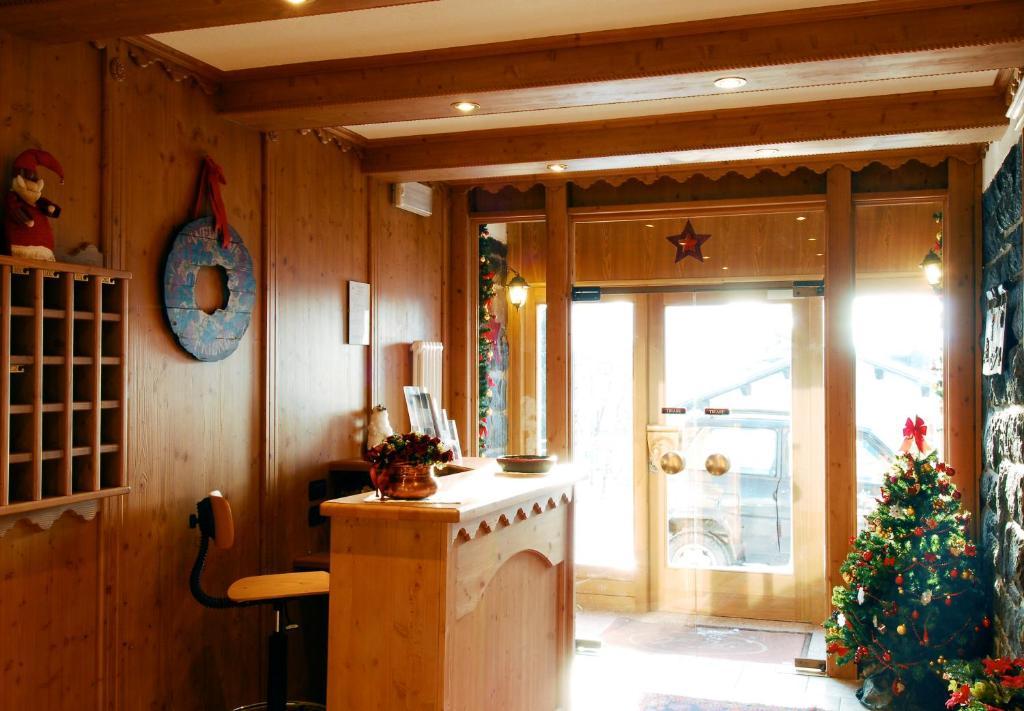 Residence Adler San Martino Di Castrozza Exteriör bild