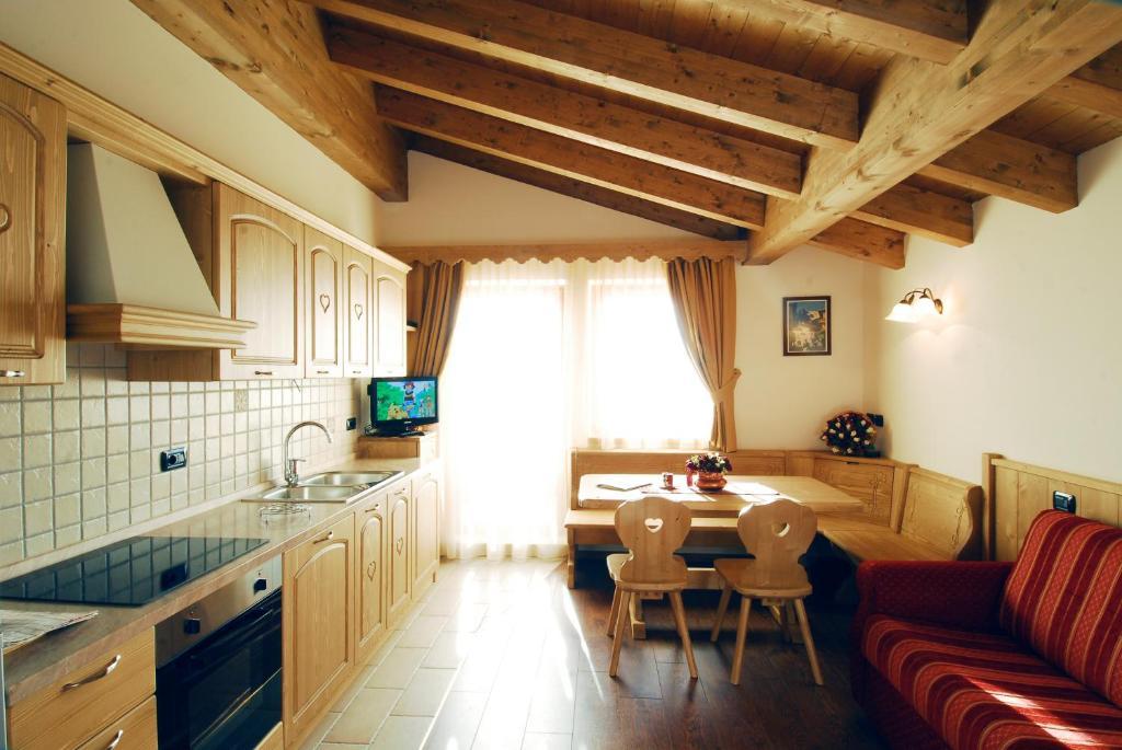 Residence Adler San Martino Di Castrozza Exteriör bild